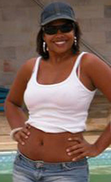 Date this voluptuous Brazil girl Magna from SALVADOR B7352