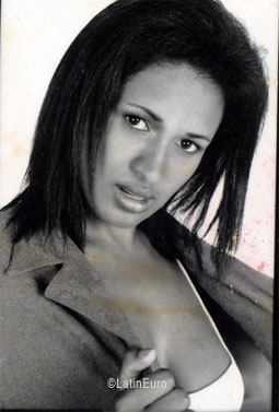 Date this sensual Brazil girl Alfrania from SAO PAULO B7402