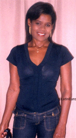 Date this funny Brazil girl Ednalva from GOIANA B7429