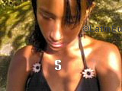 Date this cute Brazil girl Samara from Santos B750