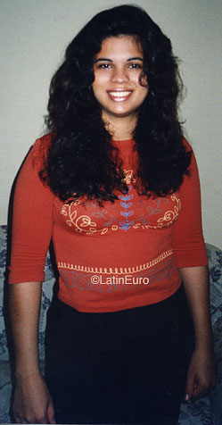 Date this voluptuous Brazil girl Carol from RIO DE JANEIRO B7576