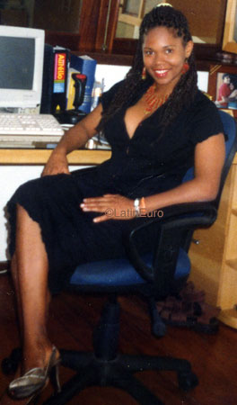 Date this passionate Brazil girl Luceine from SALVADOR B7593