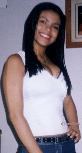 Date this georgeous Brazil girl Iris from  B7603