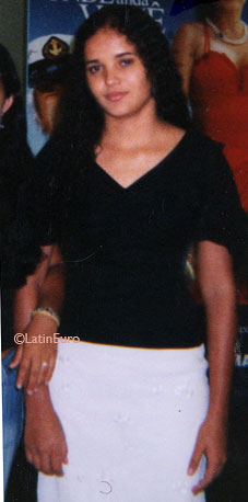 Date this gorgeous Brazil girl Andreia from MARITUBA B7645