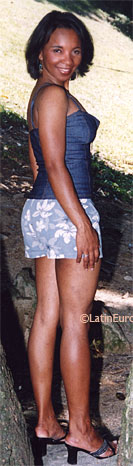 Date this happy Brazil girl Idalice from RIO DE JANEIRO B7649