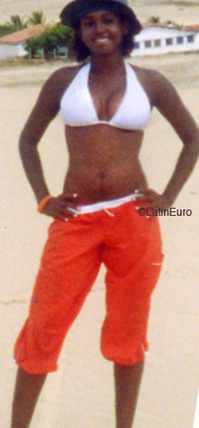 Date this passionate Brazil girl Ricassia from RECIFE B7748