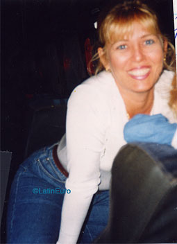 Date this delightful Brazil girl Rosangela from ITAPERUNA B7846