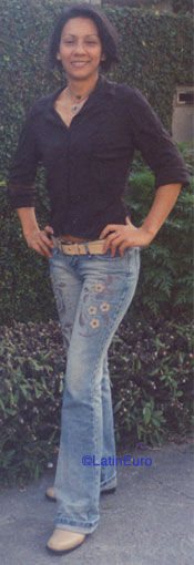 Date this voluptuous Brazil girl Maria from SAO PAULO B7856