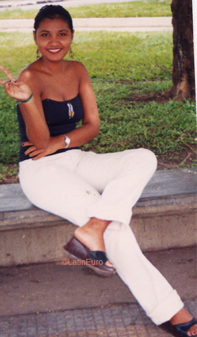 Date this athletic Brazil girl Ana from MANAUS B7871