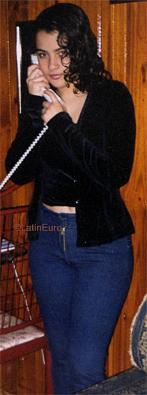 Date this hard body Brazil girl Bruna from RIO DE JANEIRO B8008