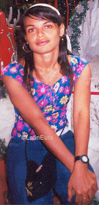 Date this beautiful Brazil girl Viviane from SALVADOR B8040