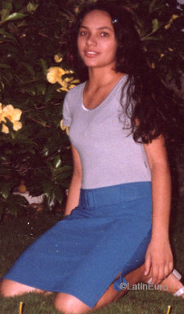 Date this exotic Brazil girl Daniela from BARRO B8093