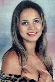 Date this nice looking Brazil girl Daniela from  B8125