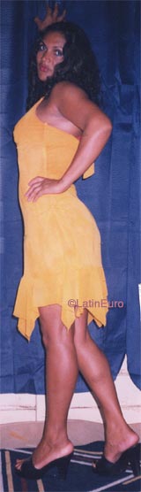 Date this happy Brazil girl B8157 from SANTAREM B8157