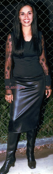 Date this cute Brazil girl Daniele from SANTA CLARA B8271