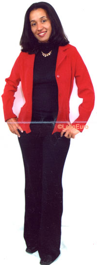 Date this tall Brazil girl Daniela from EMBU B8297