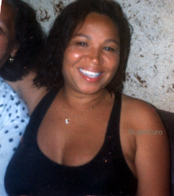 Date this pretty Brazil girl Valdinete from SANTOS B8548