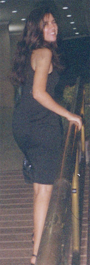 Date this nice looking Brazil girl Greicy from CUIABA B8678