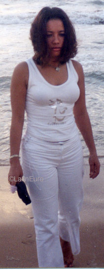 Date this voluptuous Brazil girl Maria from BELO JARDIM B8686