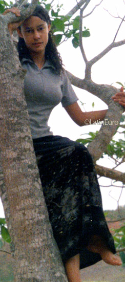 Date this cute Brazil girl Jamimia from SAO PAULO B8763