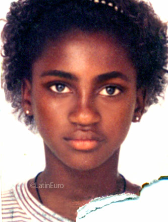 Date this hard body Brazil girl Kelly from BELO HORIZONTE B8765