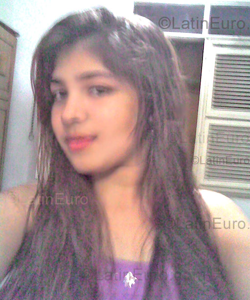Date this lovely Brazil girl Hayanne from Fortaleza B890