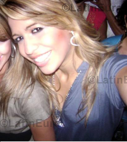 Date this gorgeous Brazil girl Layana from Ilha Solteira B894