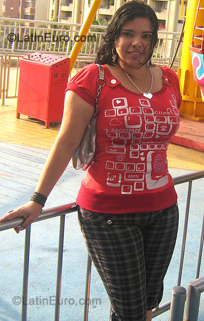 Date this lovely Colombia girl Luisa from Barranquilla C7961