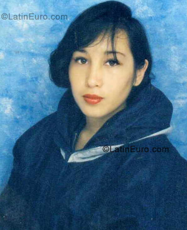 Date this exotic Colombia girl Veronica from  C8057