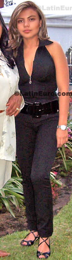 Date this pretty Colombia girl Paola from  C8182