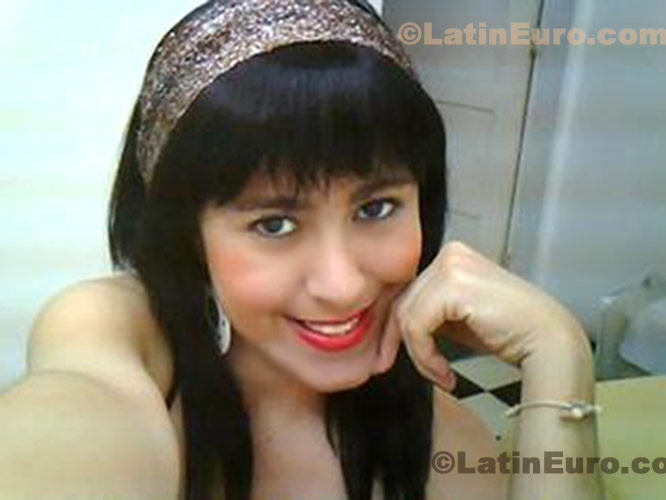 Date this athletic Colombia girl Susan from Barranquilla C8204
