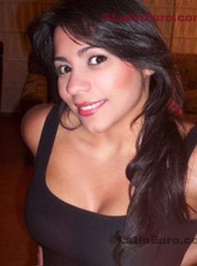 Date this cute Colombia girl Marcela from Barranquilla C8280
