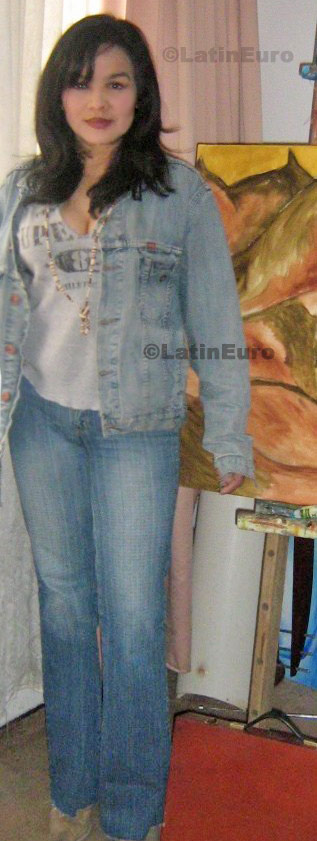 Date this beautiful Colombia girl Fanny from Bogota C8286