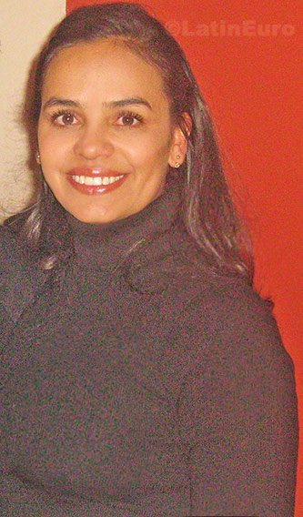 Date this foxy Colombia girl Sandra-Col from Bogota C8401