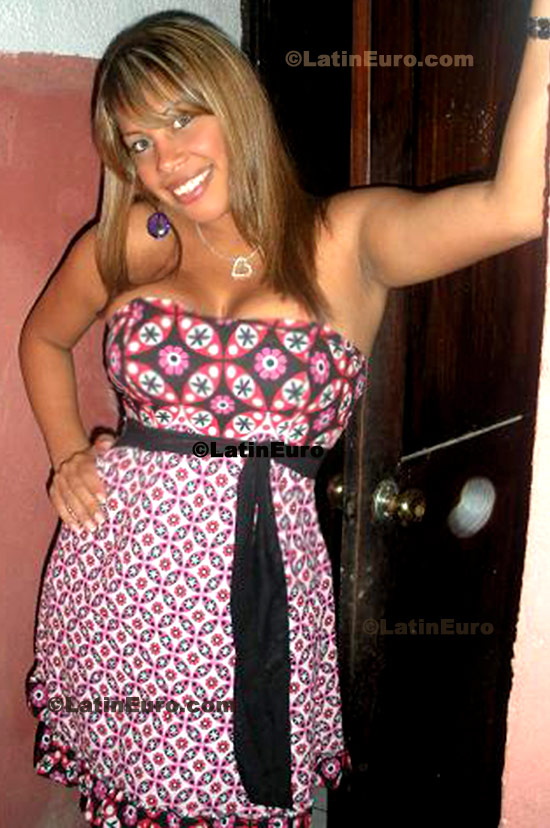 Date this exotic Colombia girl Monica from Barranquilla C8415