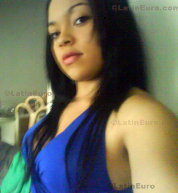 Date this passionate Colombia girl Natalia from  C8433