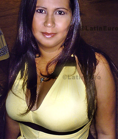 Date this cute Colombia girl Lais from Sincelejo C8491