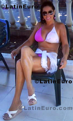 Date this cute Colombia girl Ana from Girardot C8498