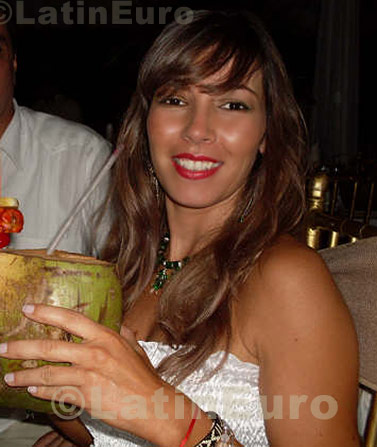 Date this hot Colombia girl Claudia from Cali C8530