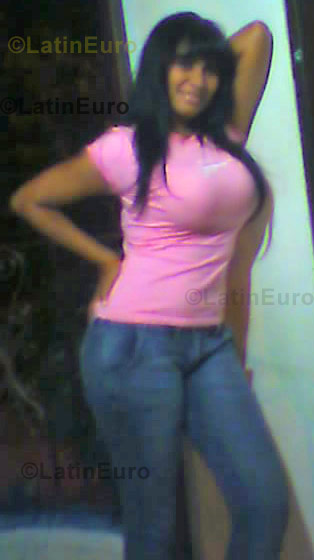 Date this foxy Colombia girl Leidis from Valledupar C8807