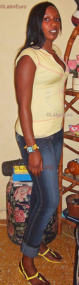 Date this good-looking Colombia girl Johana from Cali C8960