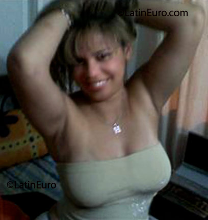 Date this foxy Colombia girl Hannys from Bogota C9031