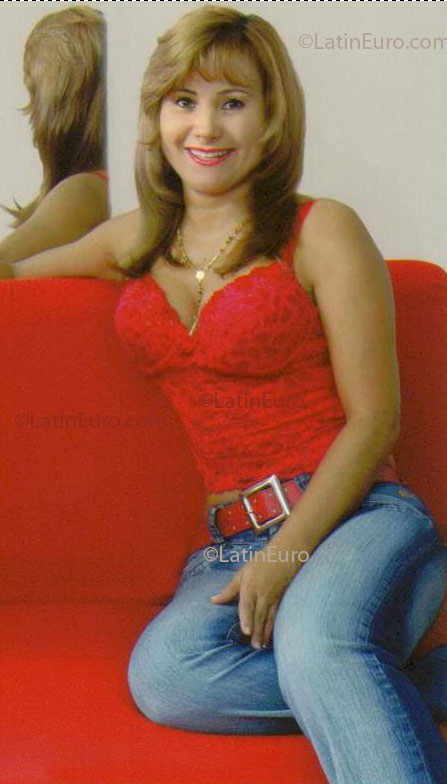 Date this tall Colombia girl Adriana from Envigado CO5347