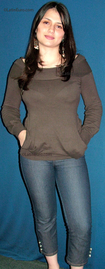 Date this attractive Colombia girl Leidy from Manizales C9040