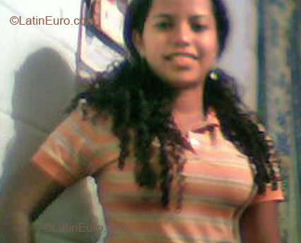 Date this happy Colombia girl Liceth from Barranquilla C9044