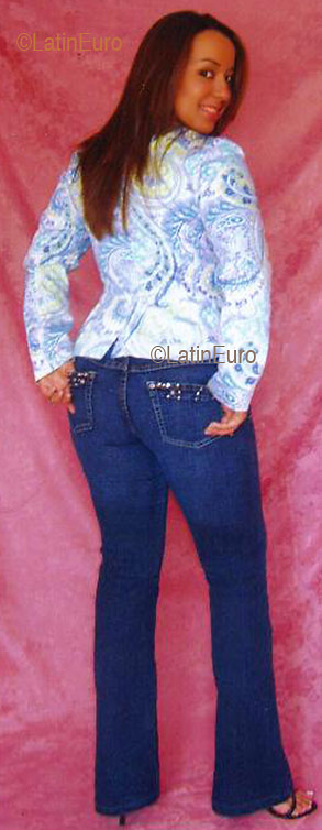 Date this delightful Colombia girl Kelly from  C9106