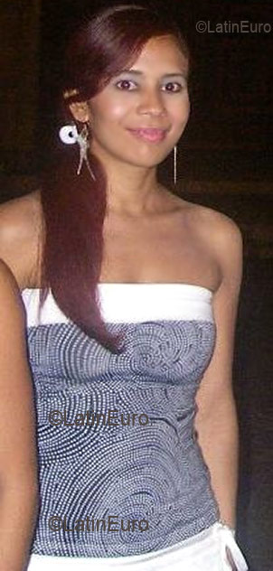 Date this sultry Colombia girl Madeleine from Cartagena C9129