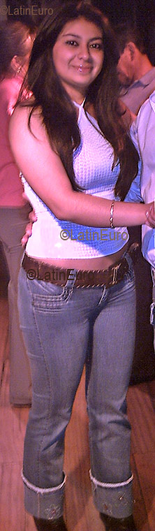 Date this lovely Colombia girl Adriana from Bogota C9151