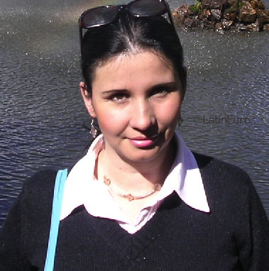 Date this happy Colombia girl Patricia from Bogota C9225