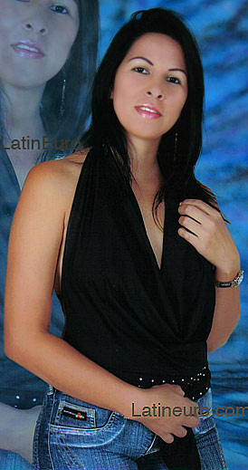 Date this charming Colombia girl Sofia from Cali C9280